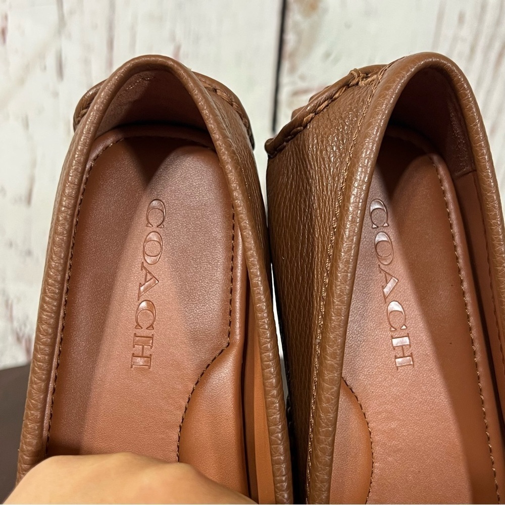COACH CROSBY DIVER Brown Grainy Leather Loafers with Brass Gold Accent 6.5B NIB - Picture 4 of 11